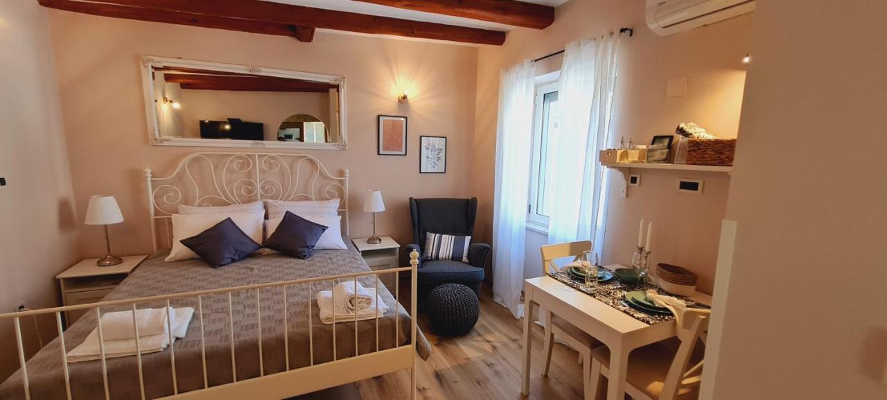 Studio Apartments Malu Пула Экстерьер фото